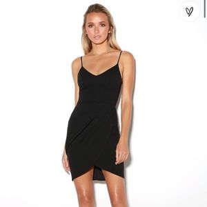 Lulu’s Bodycon Black Dress